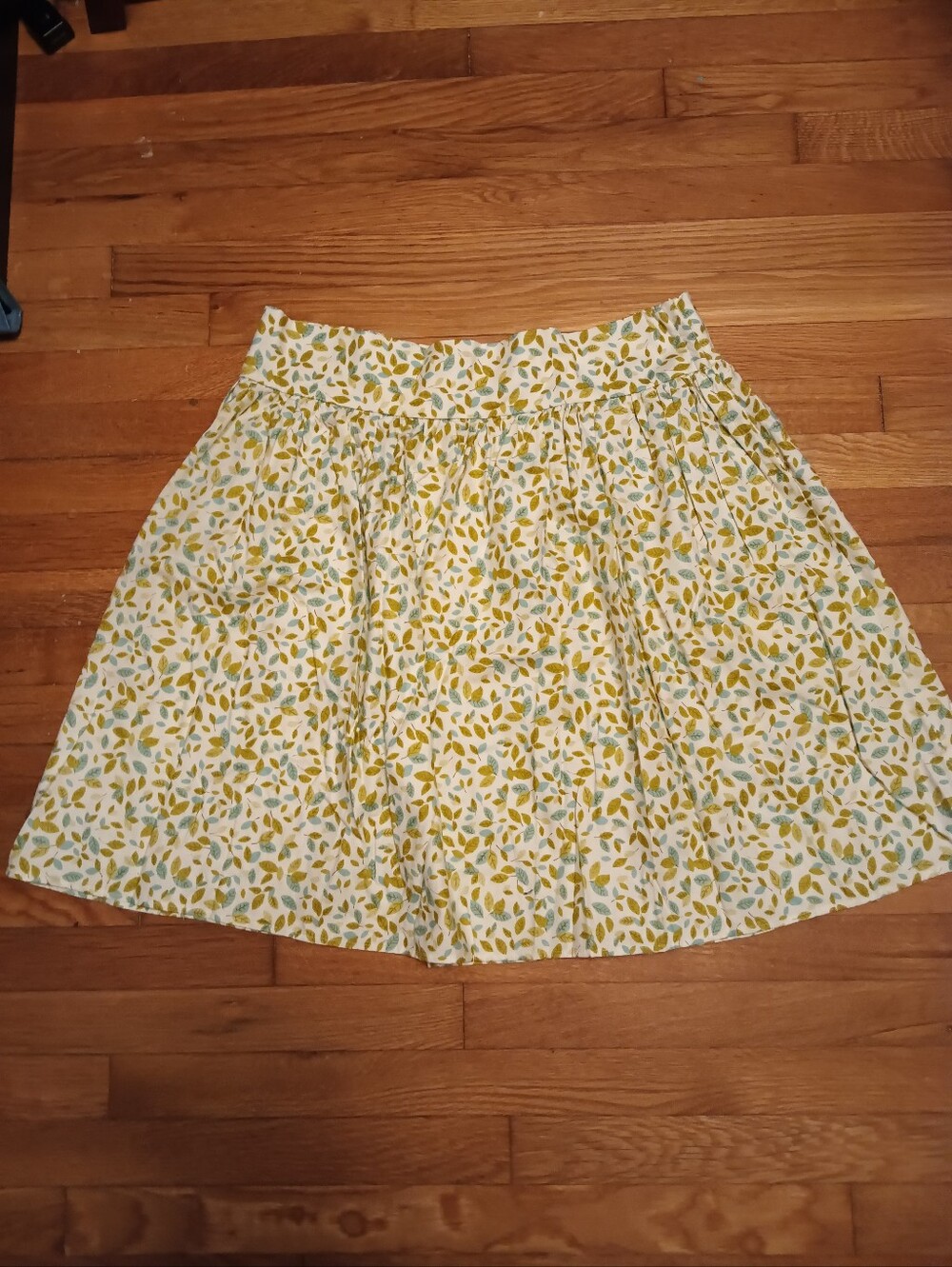 Pinup Couture Skirt Fall Leaves Pattern